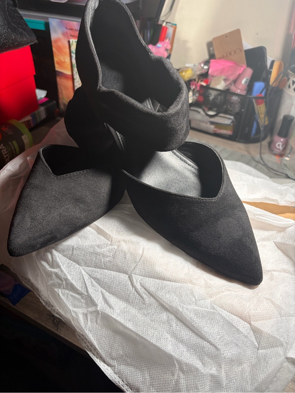 Pointed-Toe Black Heels with Soft Ankle Wrap